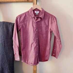 3/$20 Old Navy Burgundy Chambray Button Down (Size L)